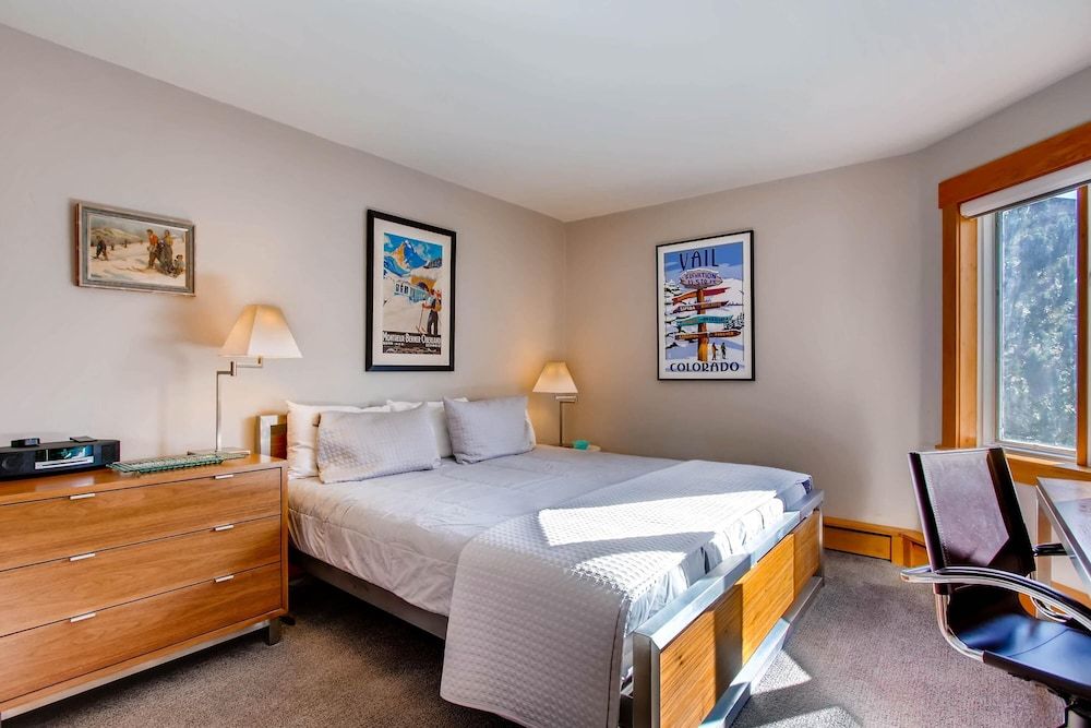 Westwind 302 2BD 2BA Plat. Condo