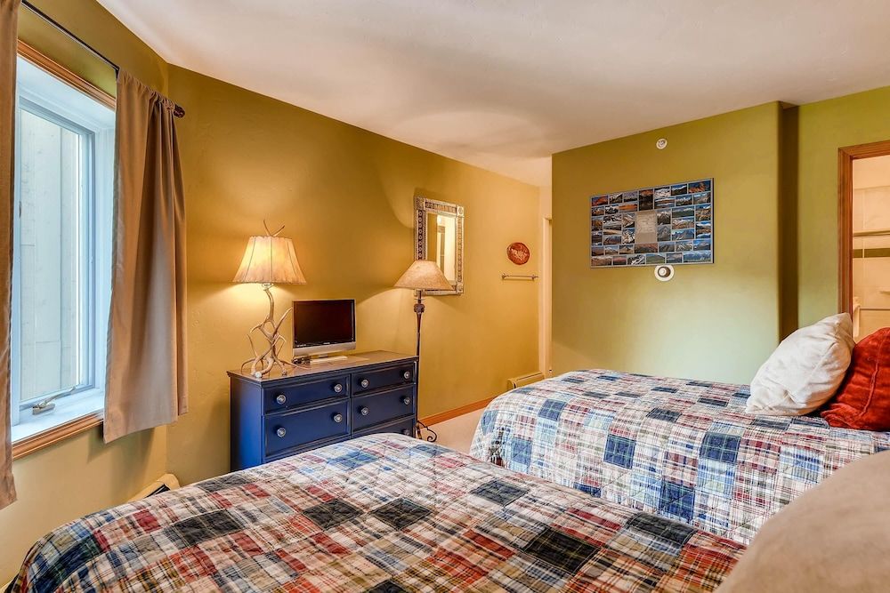 Westwind 202 2BD 2BA Plat. Condo
