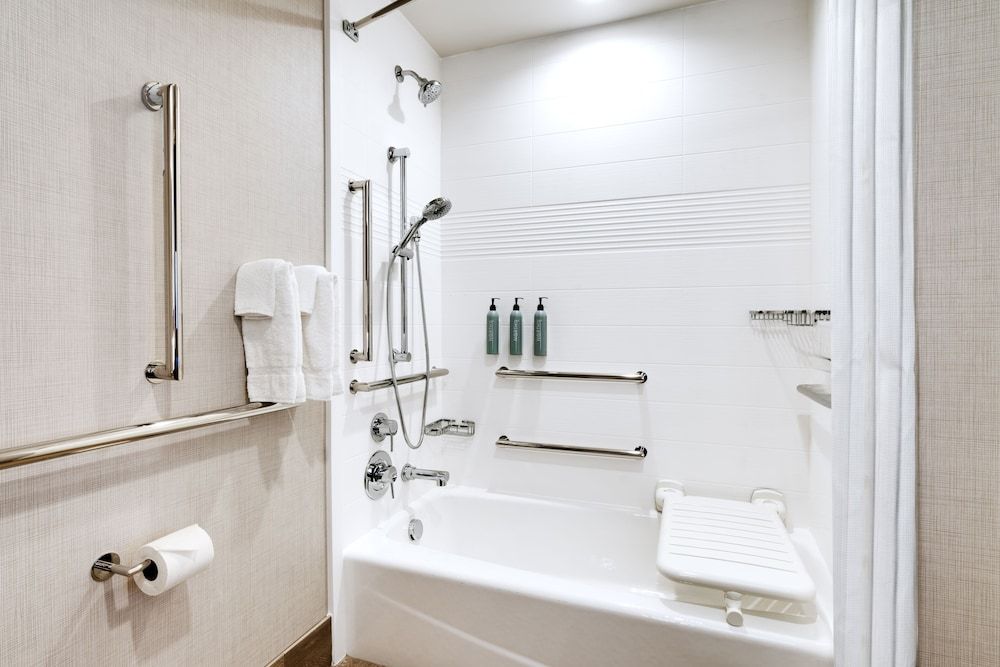 Residence Inn by Marriott Vail Suite, 1 Bedroom, Balcony (Mobility Accessible, Tub) 2