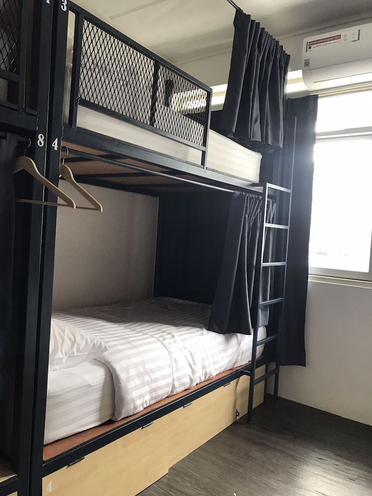 undefined White Wall Poshtel - Hostel 8
