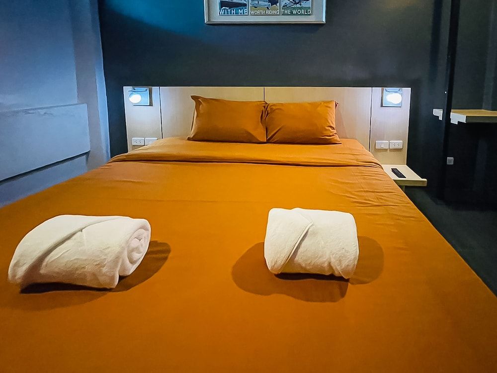 Rabbitel Phuket Double Room, Shared Bathroom