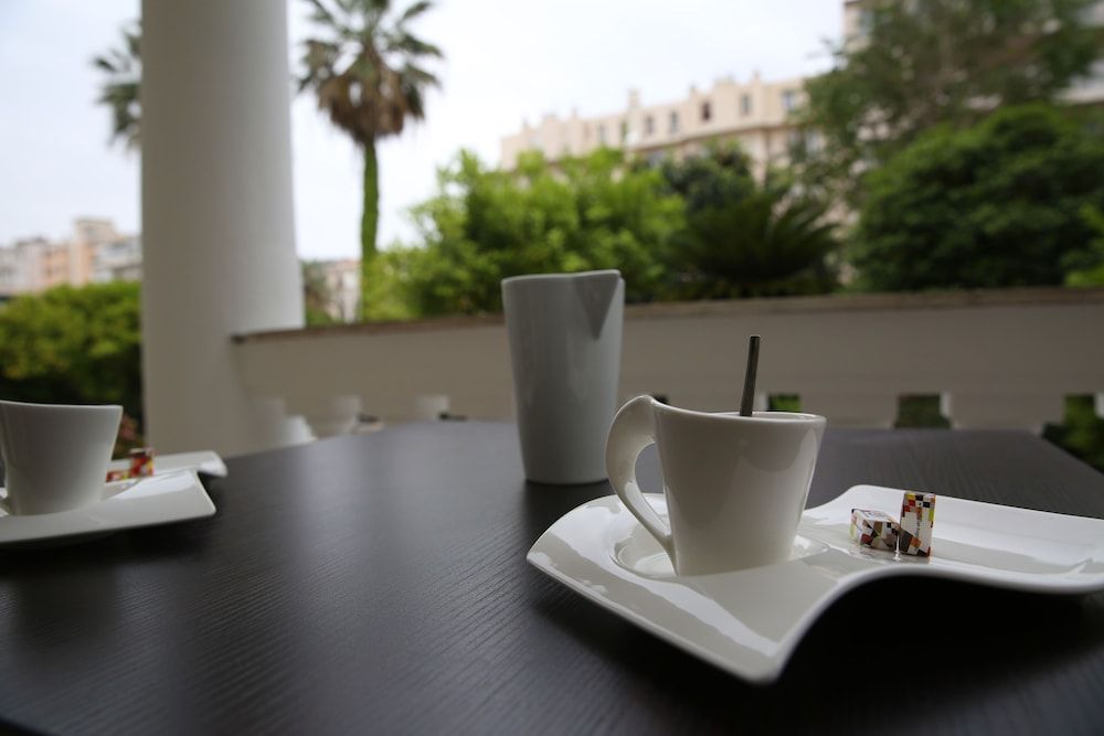 Hôtel Armenonville Junior Suite, Garden View (2 PAX) 5