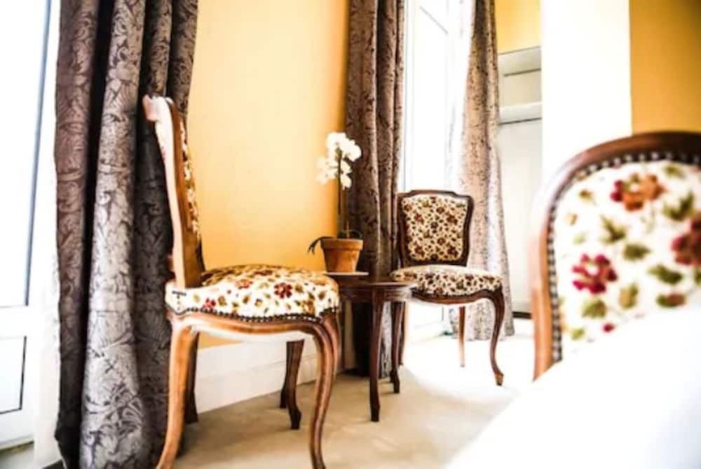 Hôtel Armenonville Junior Suite, Garden View (2 PAX) 3