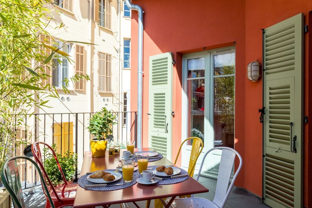 L'Abeille Boutique Apartments Deluxe Duplex SEVEN 5