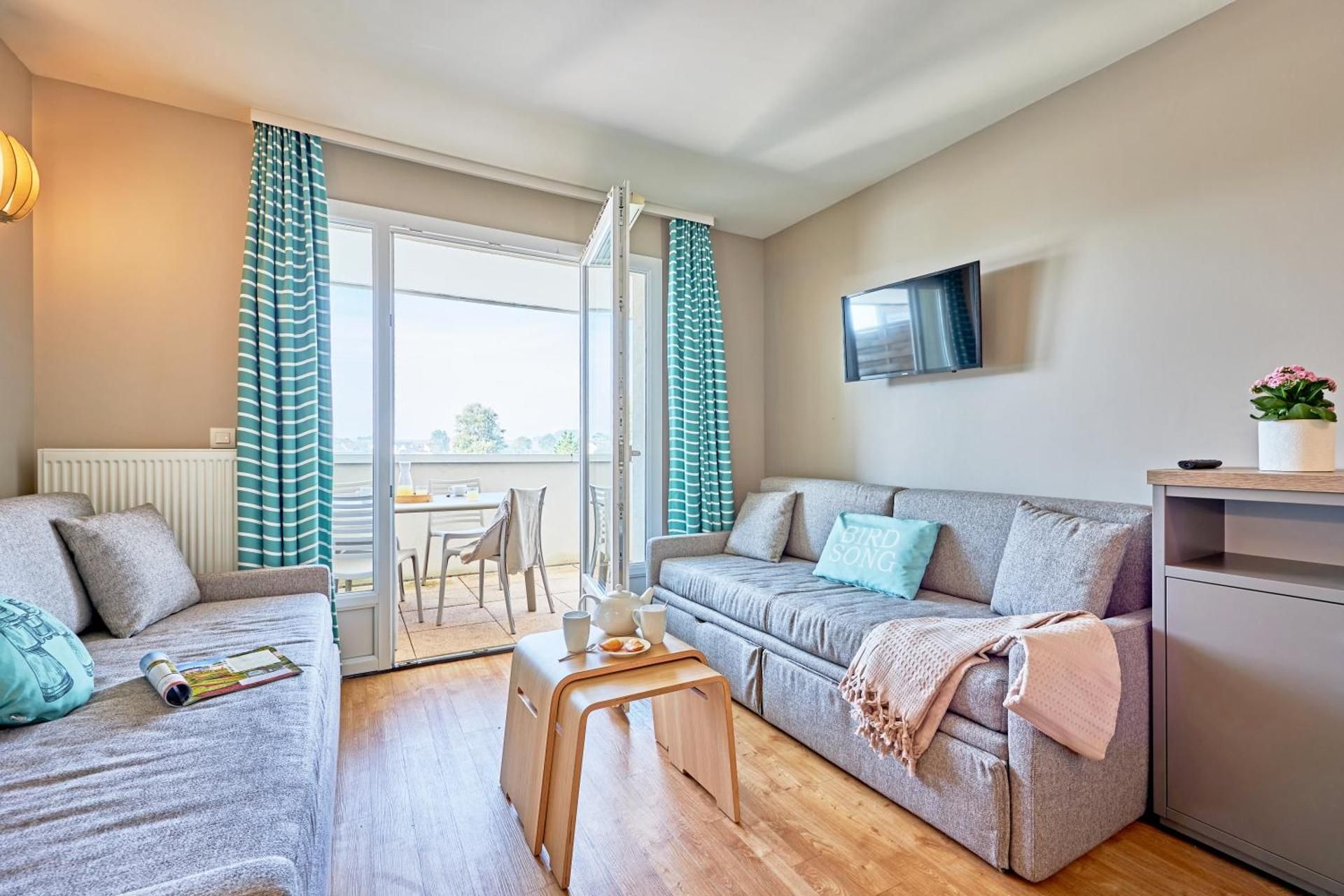 One-Bedroom Apartment with Terrace or Balcony (5 People) - Bocage View