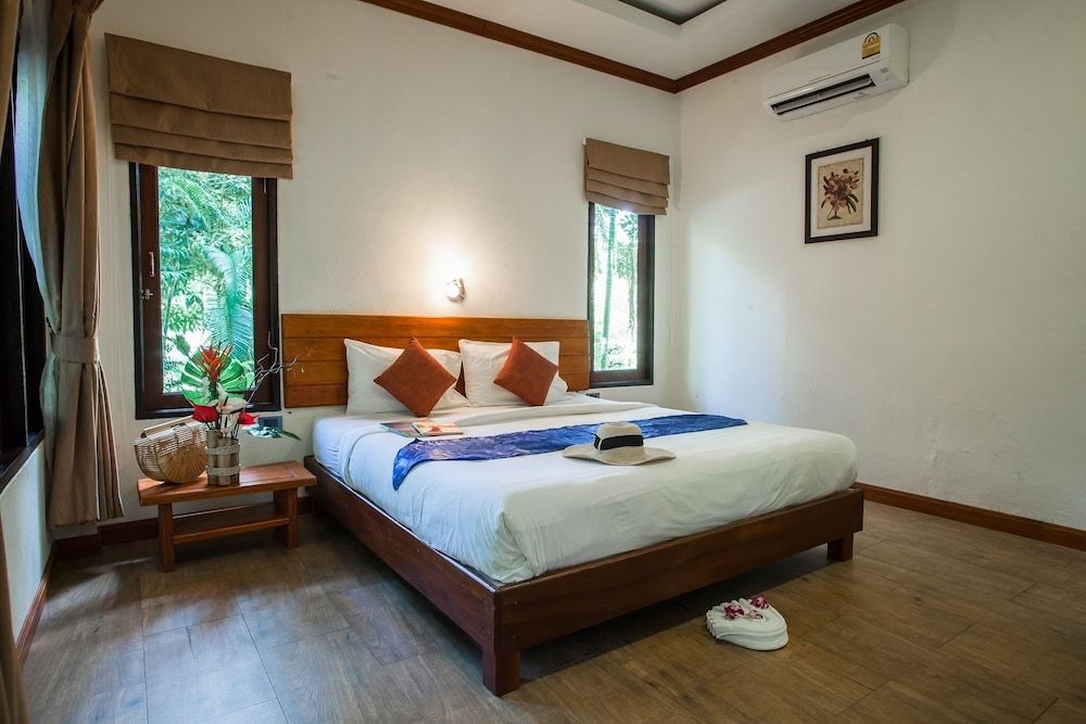 Deluxe Bungalow