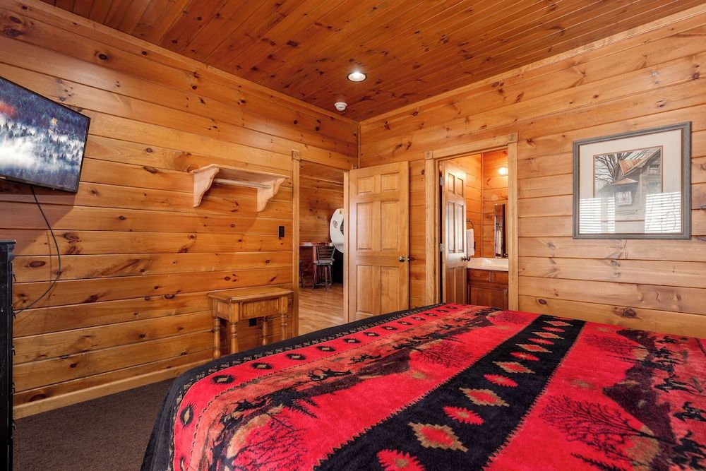 Studio (5 Bedrooms)