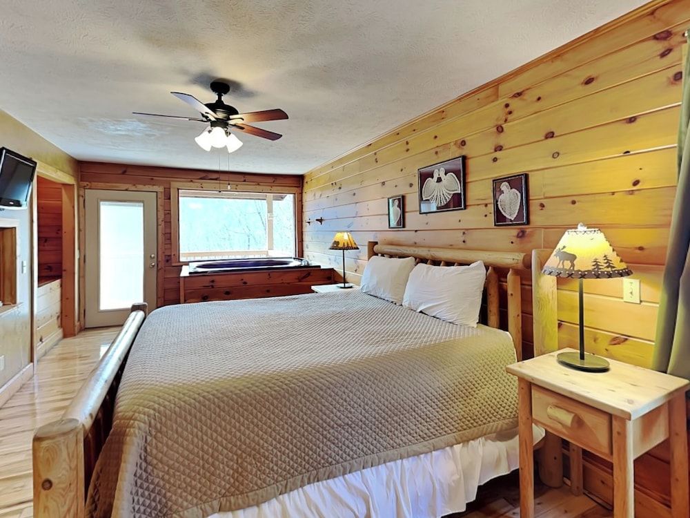 Studio (1 Bedroom)