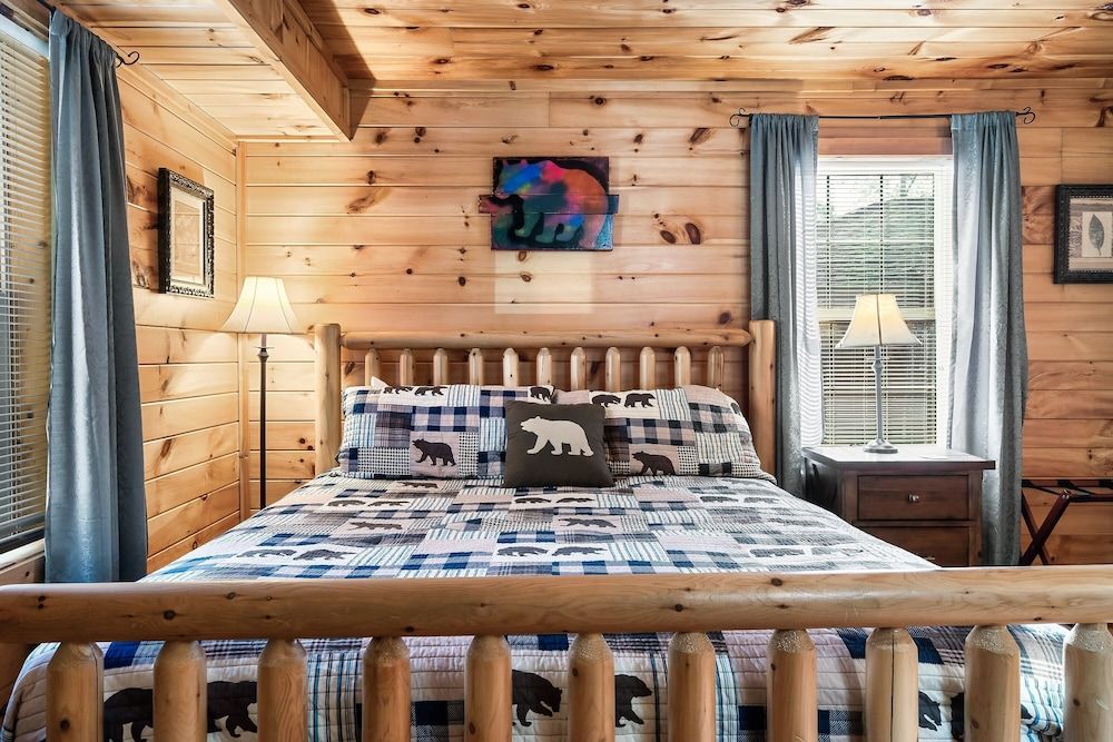 A Top Notch Lodge Basic Cabin