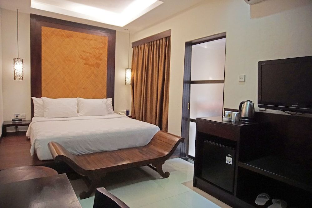 Standard Villa, 1 Queen Bed, Smoking, Bathtub