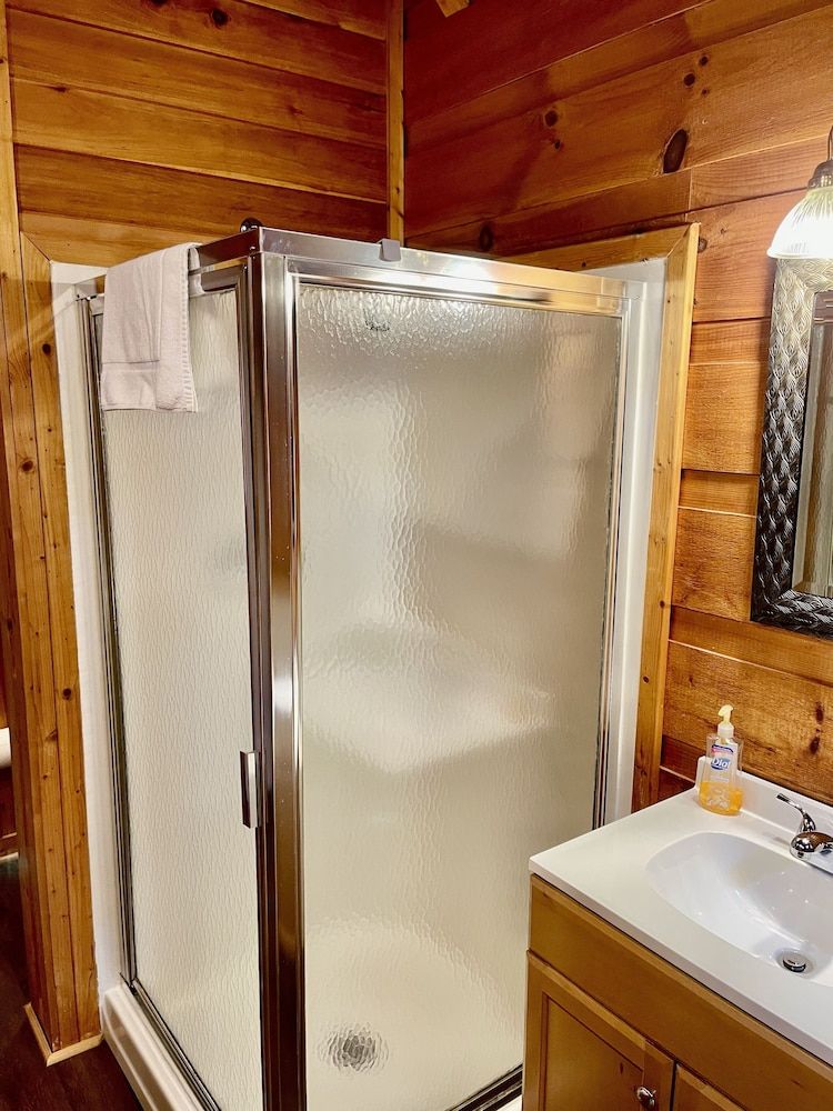 Beary Charming Basic Chalet 8