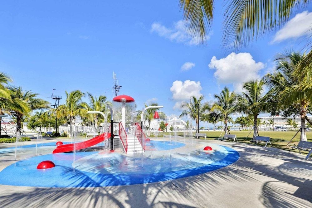 undefined La Casita by Avantstay Steps to Duval Street in Key West! Month Long Stays Only