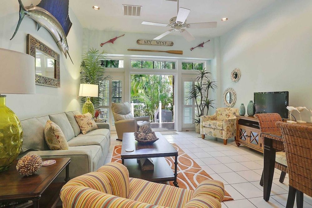 undefined Key West Found by Avantstay Close to Shops w/ Patio & Shared Pool! Week Long Stays Only 10