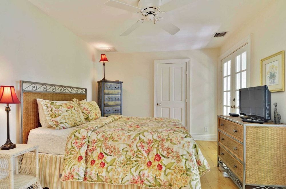 undefined Easy Livin' by Avantstay Key West Home w/ Pool & BBQ Week Long Stays Only 3