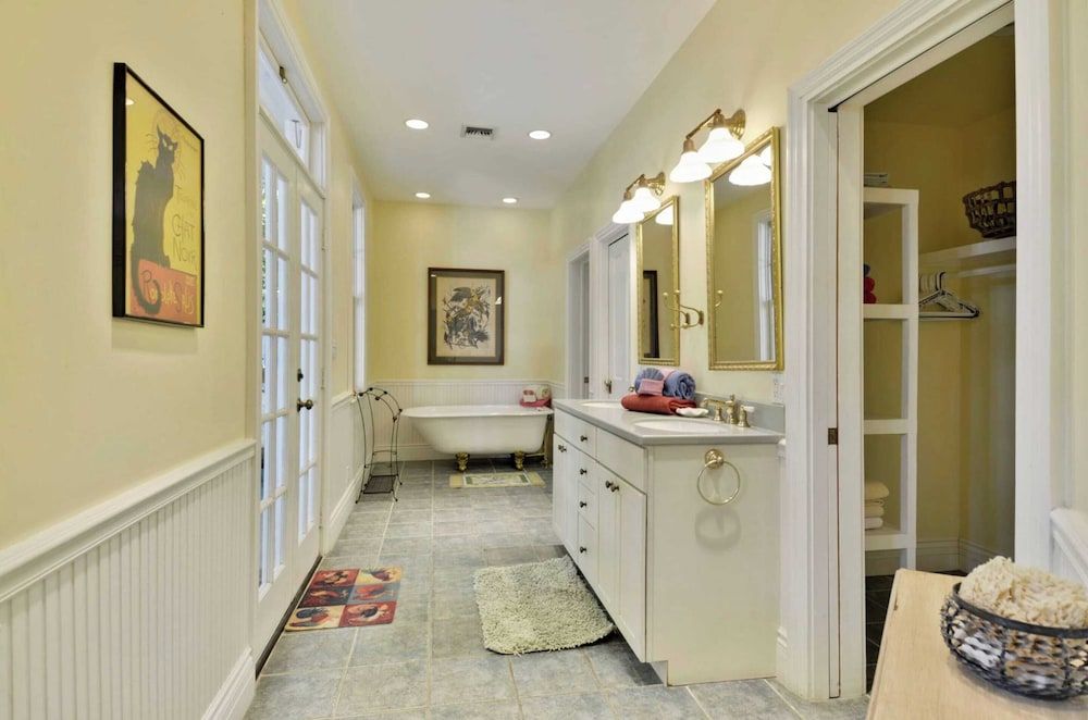 undefined Easy Livin' by Avantstay Key West Home w/ Pool & BBQ Week Long Stays Only 10