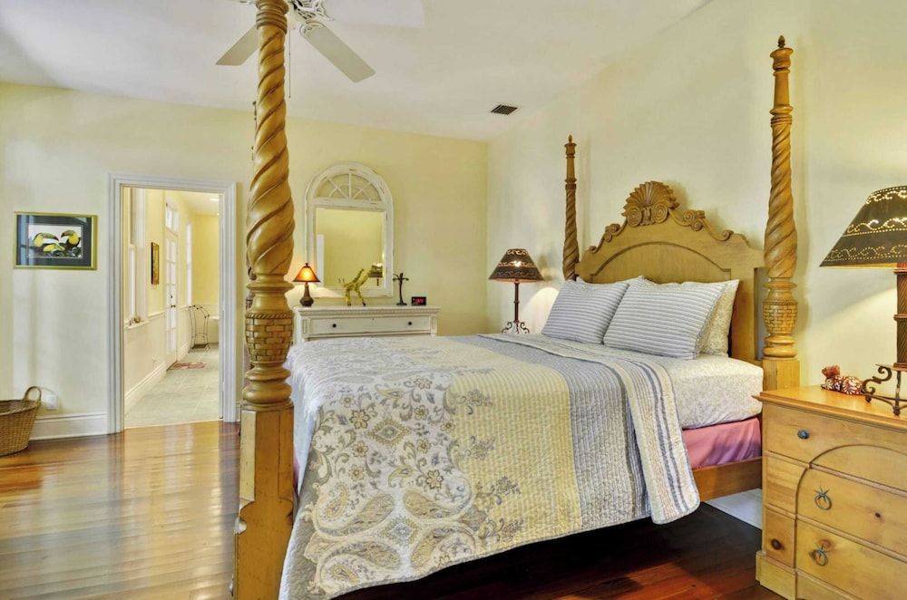 undefined Easy Livin' by Avantstay Key West Home w/ Pool & BBQ Week Long Stays Only 6