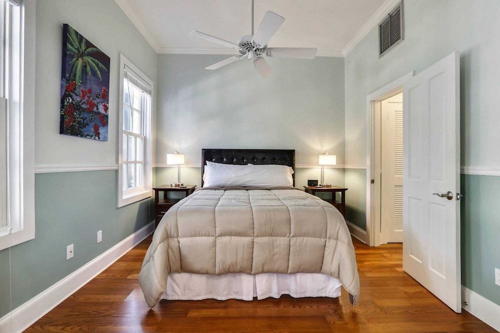 undefined Lazy Gecko by Avantstay Walk to Duval St in Key West! Month Long Stays Only 10
