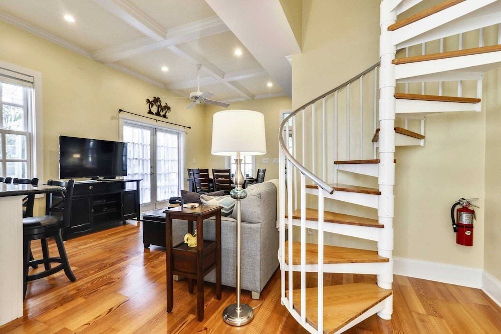 undefined Lazy Gecko by Avantstay Walk to Duval St in Key West! Month Long Stays Only 3