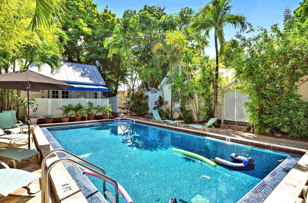 undefined Tranquility by Avantstay Close to Duval St w/ BBQ & Shared Pool 7