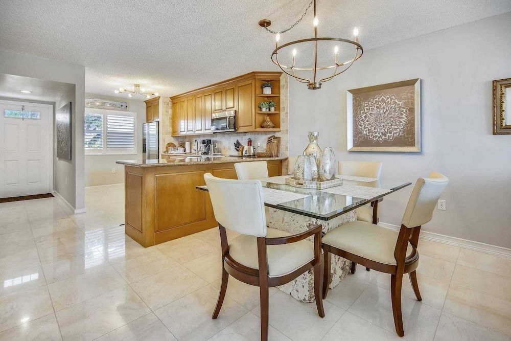 undefined Dune Wind South by Avantstay Communal Pool & Hot Tub Gated Community Close to Smathers Beach Month Long Stays Only 7
