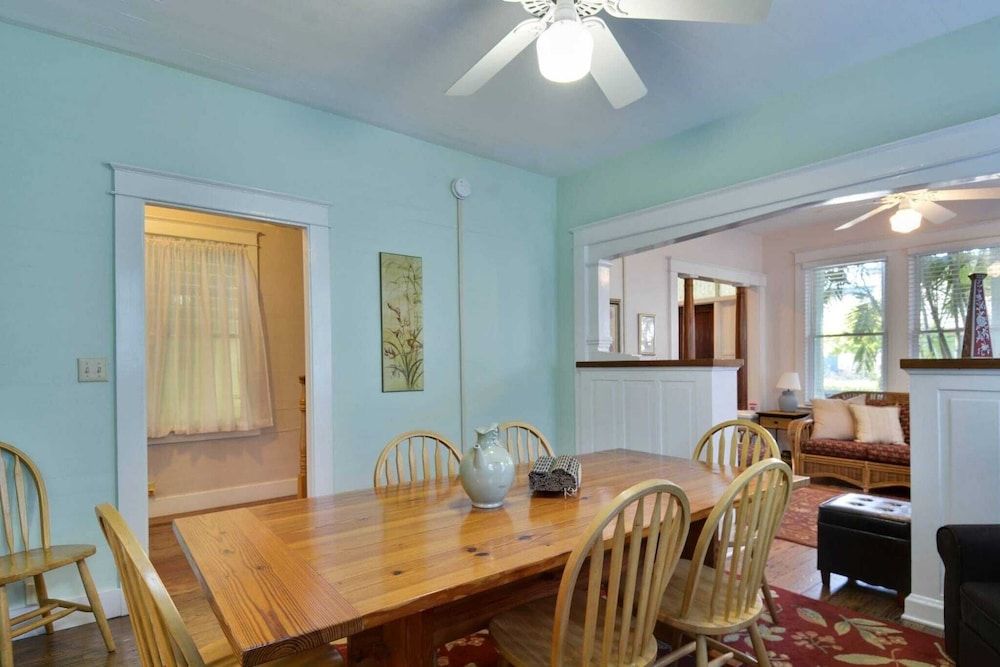 undefined First Breath by Avantstay Close to Old Town w/ Pool Month Long Stays Only 3