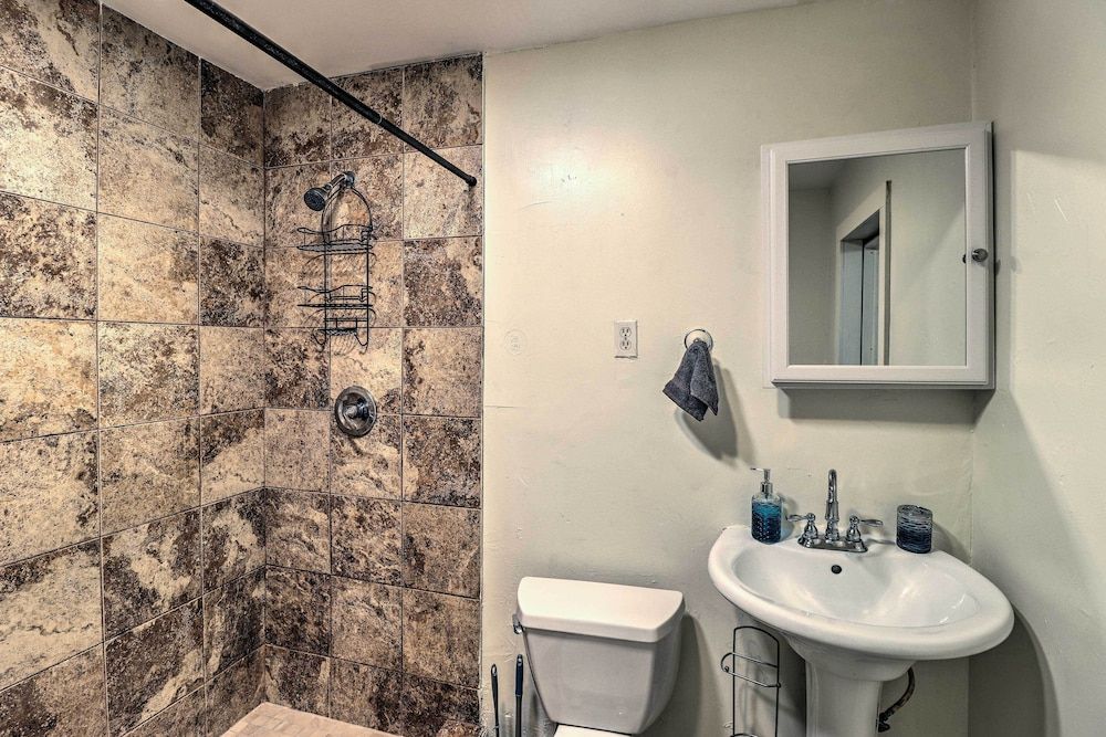 undefined Cozy Key West Beach Cottage: Walk to Beaches! 7