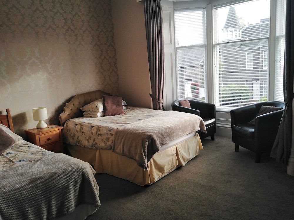 Comfort Triple Room (with Shower)