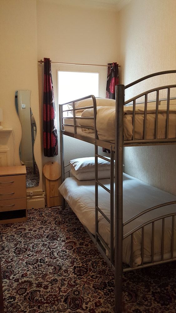 undefined Norwyn Court 5