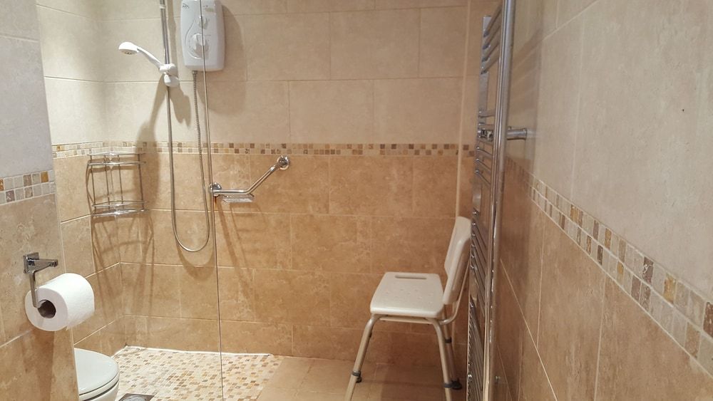 Norwyn Court Flat A (Ground Floor) 8