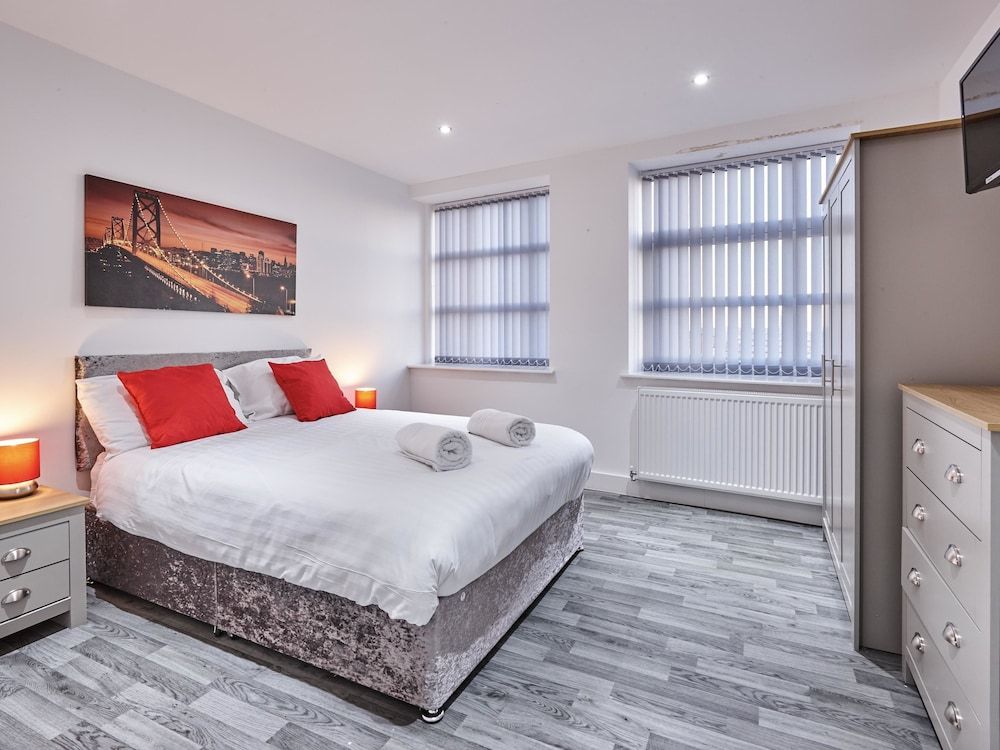 undefined Winter Gardens Service Apartments 2