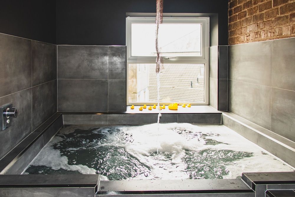 The Loft Sasco Apartments Apartment, Private Bathroom 17