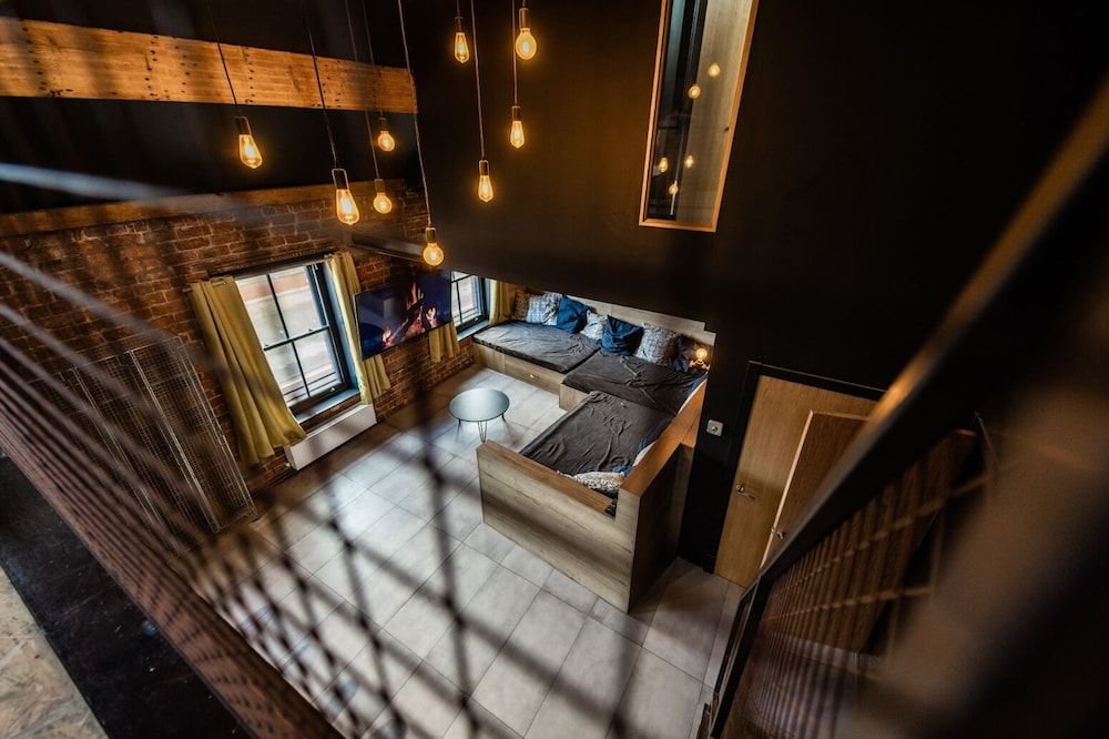 The Loft Sasco Apartments Apartment, Private Bathroom 20