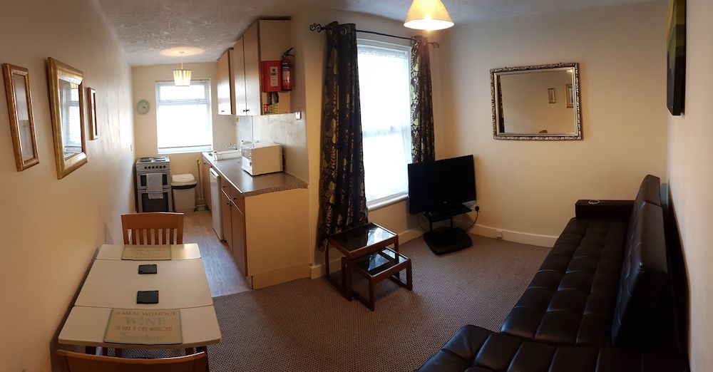 Royal Windsor Holiday Apartments Apartment, 1 Bedroom (Room 3) 18