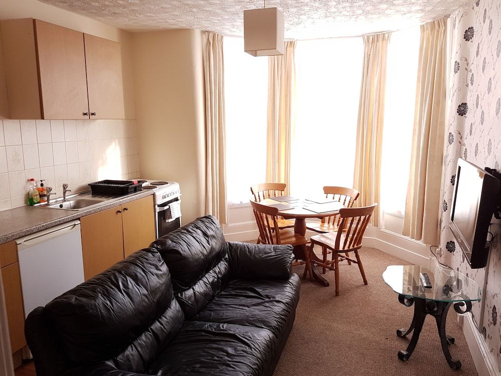Royal Windsor Holiday Apartments Apartment, 1 Bedroom (Room 3) 16