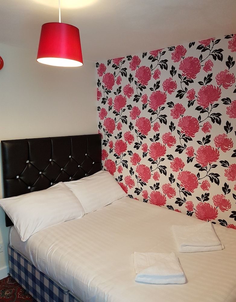 undefined Royal Windsor Holiday Apartments 8