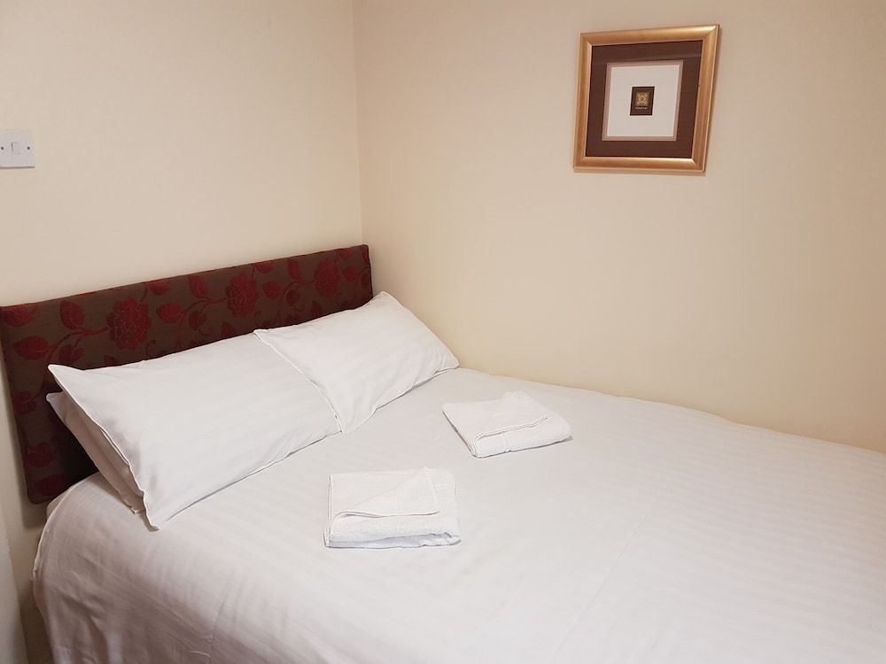undefined Royal Windsor Holiday Apartments 10