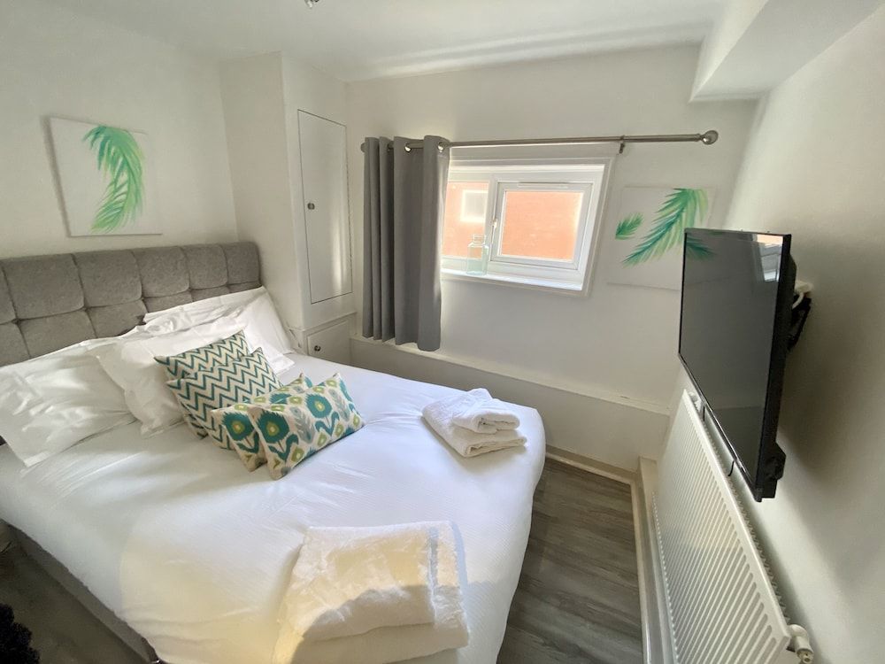 undefined Kennedy House - Beachfront 6