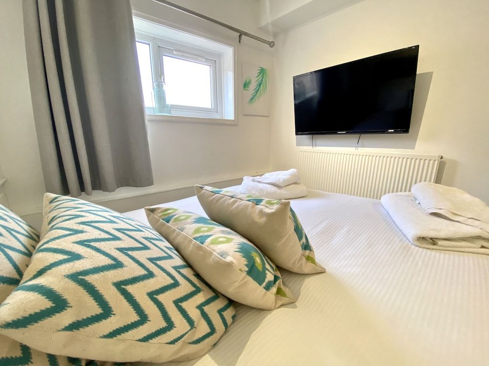 undefined Kennedy House - Beachfront 7