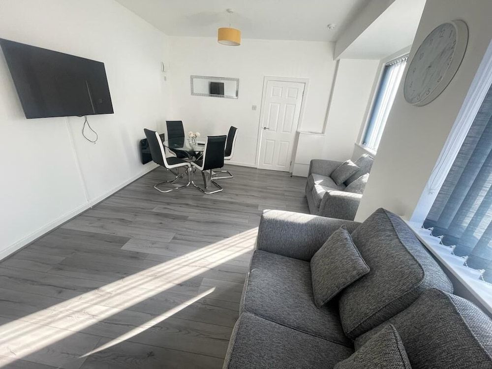 undefined Belmont Suite Sasco Apartments 7