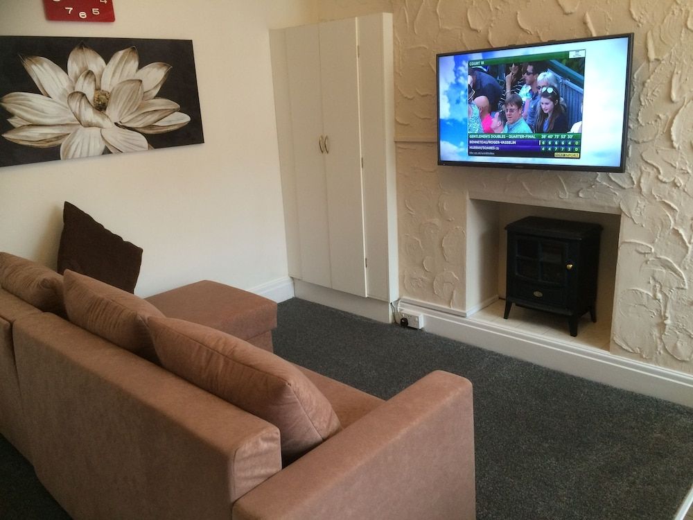 undefined Immaculate 1-bed Apartment in Blackpool - Sleeps 5 8