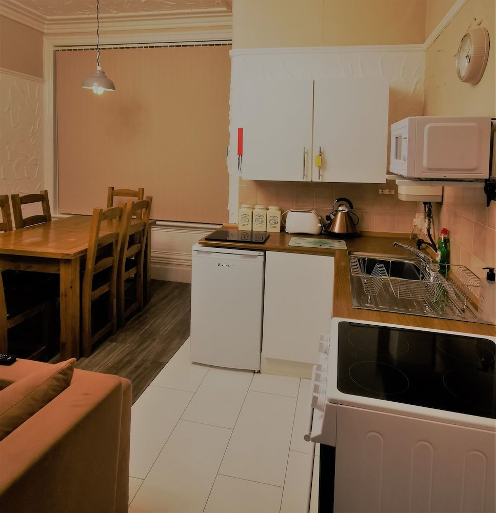 undefined Immaculate 1-bed Apartment in Blackpool - Sleeps 5 6