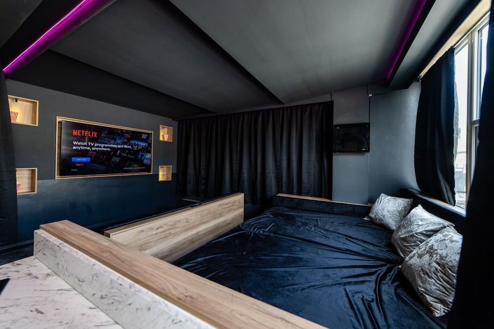 Hollywood Suite Sasco Apartments Luxury Apartment, Private Bathroom 27