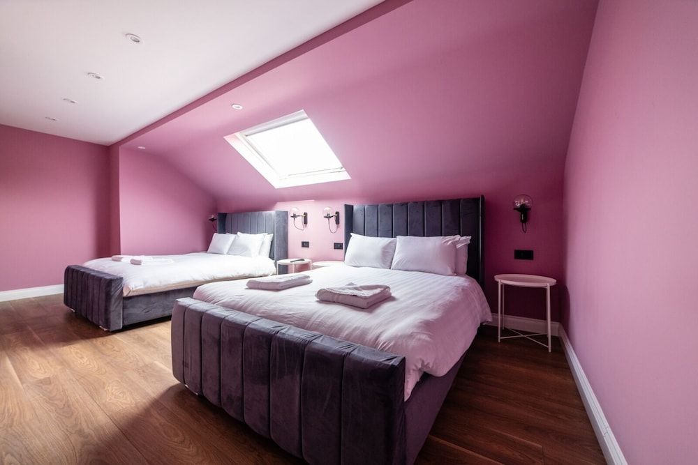 undefined Hollywood Suite Sasco Apartments 10