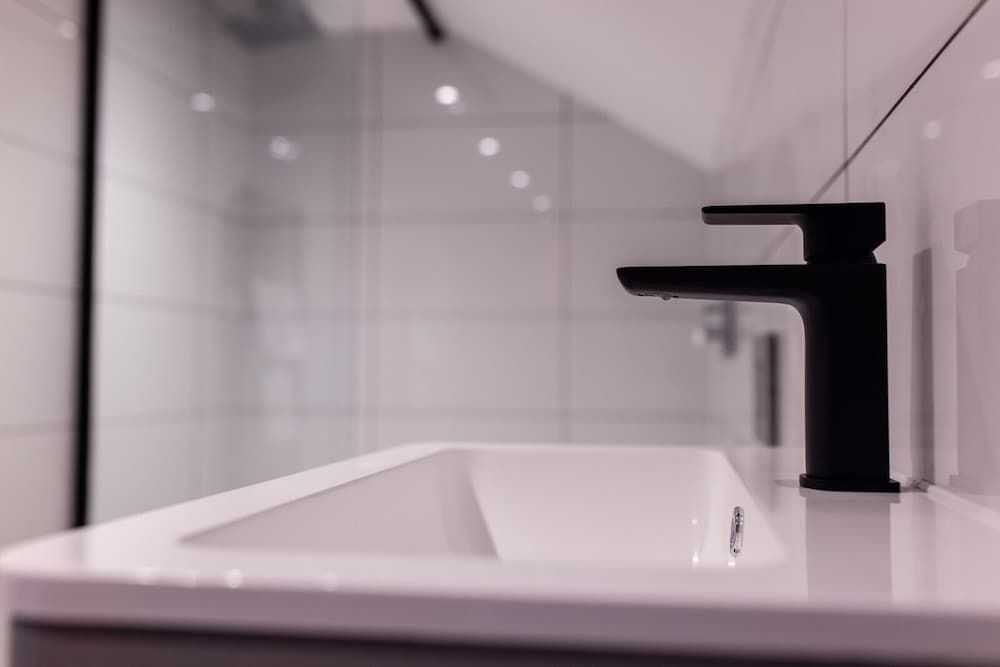 Hollywood Suite Sasco Apartments Luxury Apartment, Private Bathroom 23