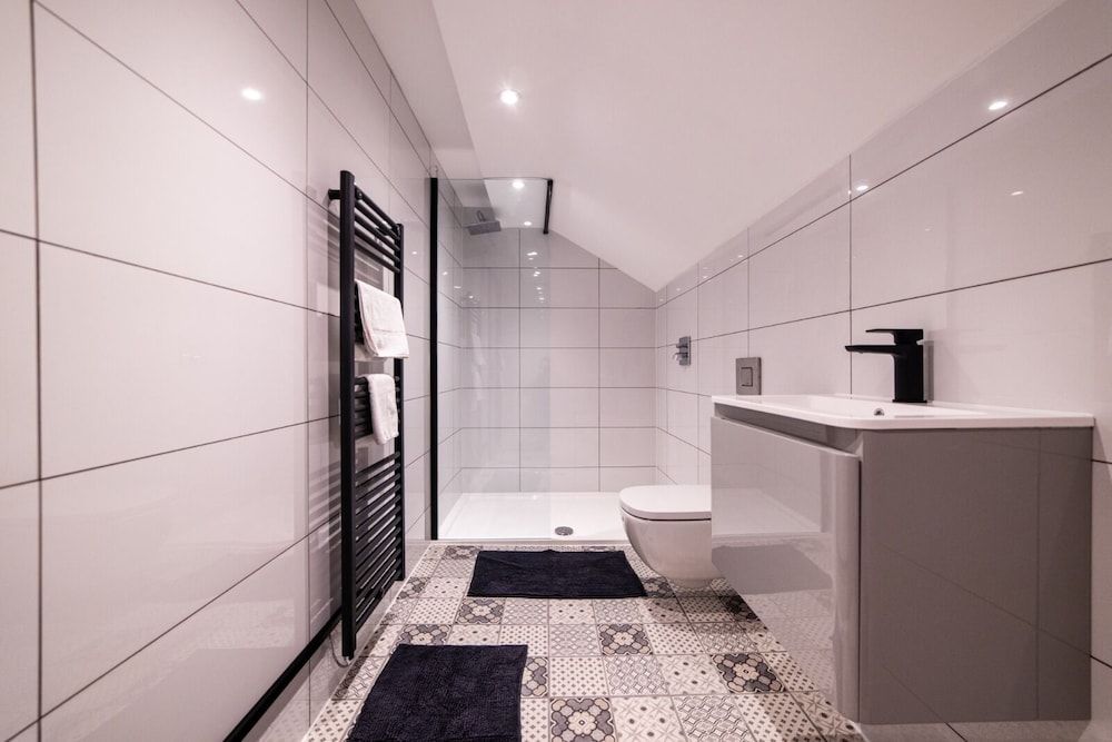 Hollywood Suite Sasco Apartments Luxury Apartment, Private Bathroom 21