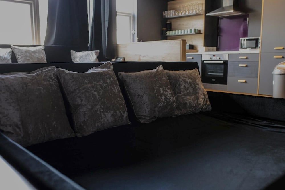 Hollywood Suite Sasco Apartments Luxury Apartment, Private Bathroom 34