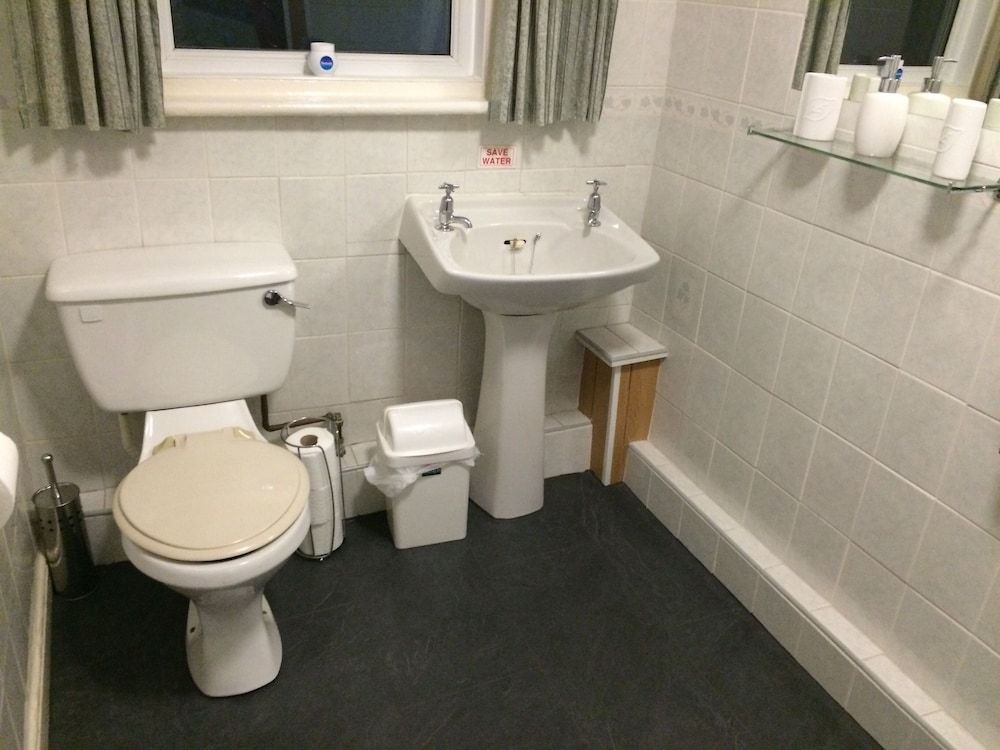 undefined Modern 1-bed Apartment in Blackpool 5