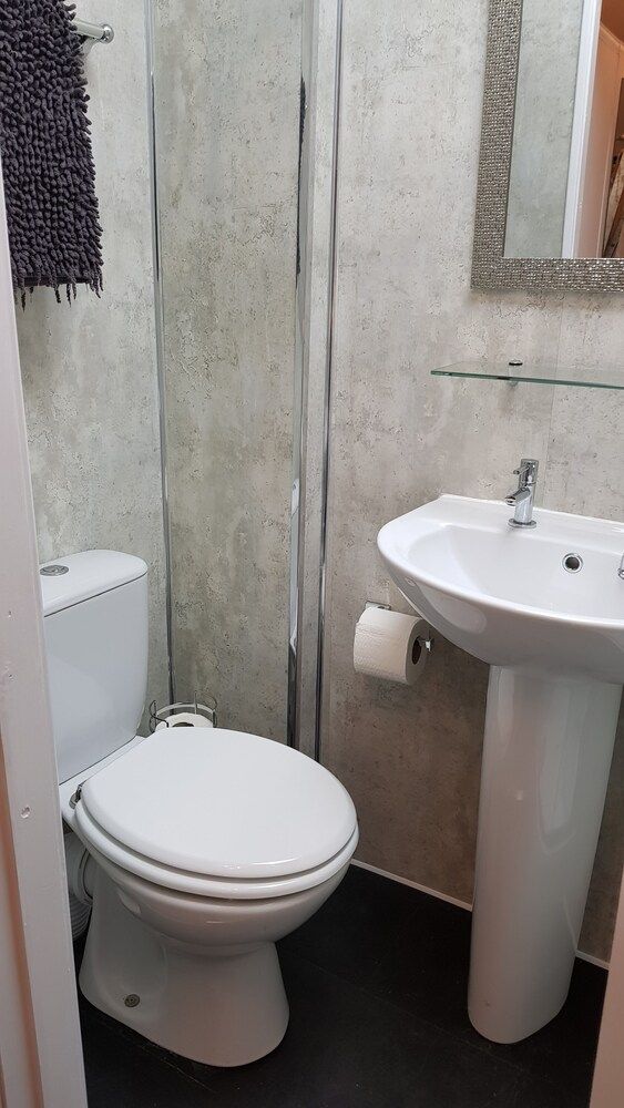 Impeccable 2-bed Apartment in Blackpool Apartment 13