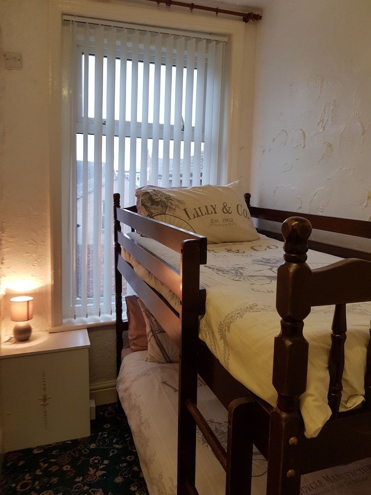 undefined 6 Person - 1 - Bed Apartment in Blackpool 5
