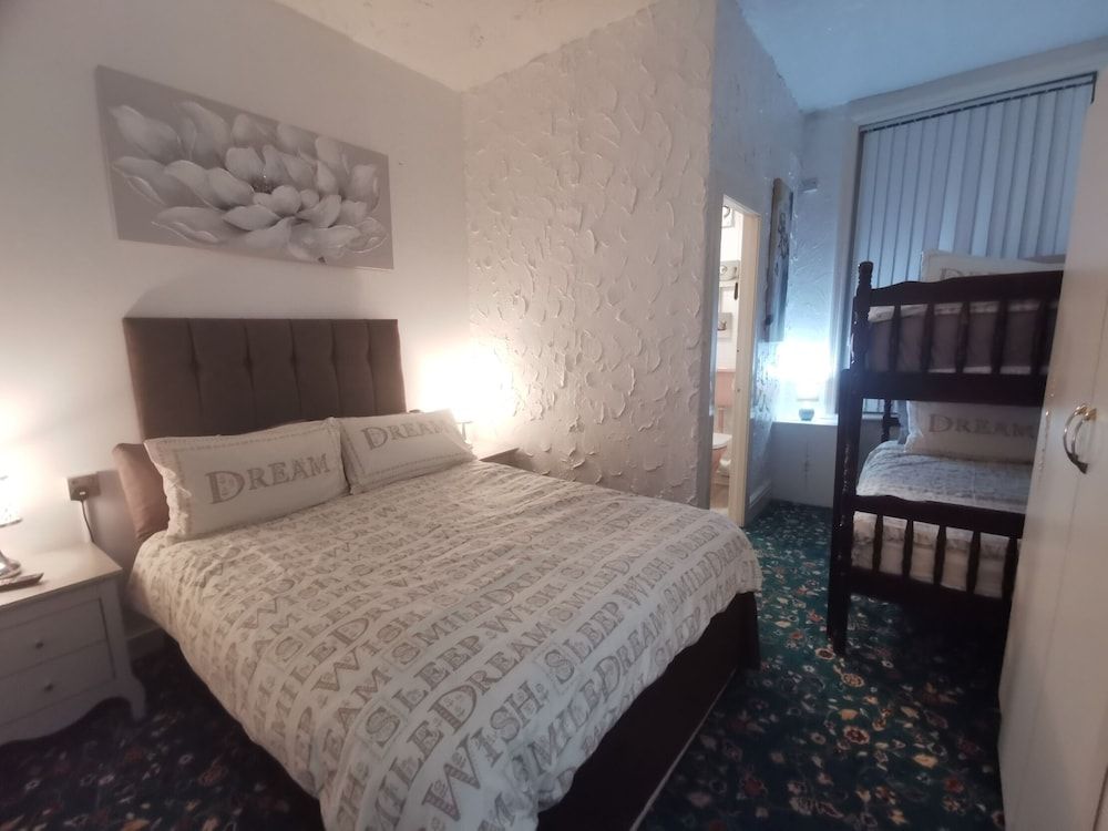 undefined 6 Person - 1 - Bed Apartment in Blackpool 9